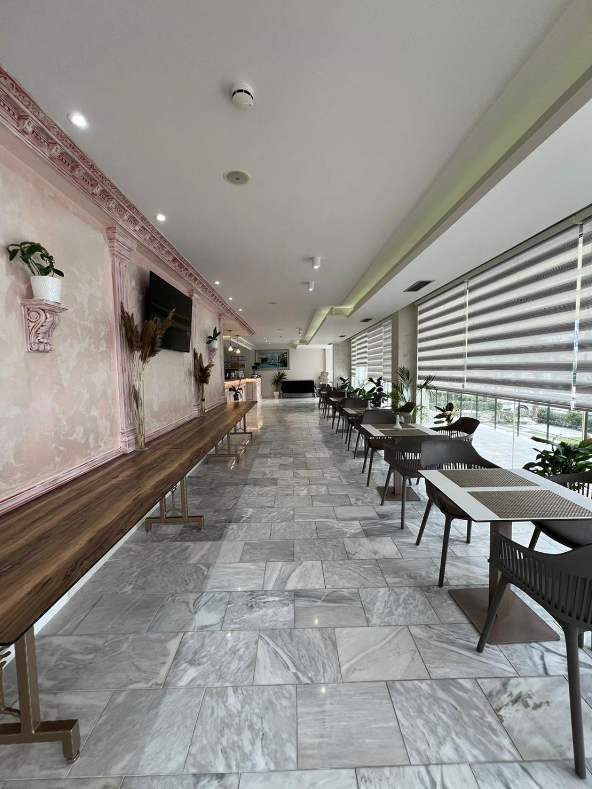 Class Hotel Ksamil Esterno foto